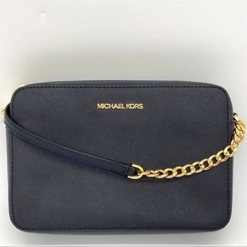 Michael Kors Jet Set Item Crossbody Bag Leather Black
